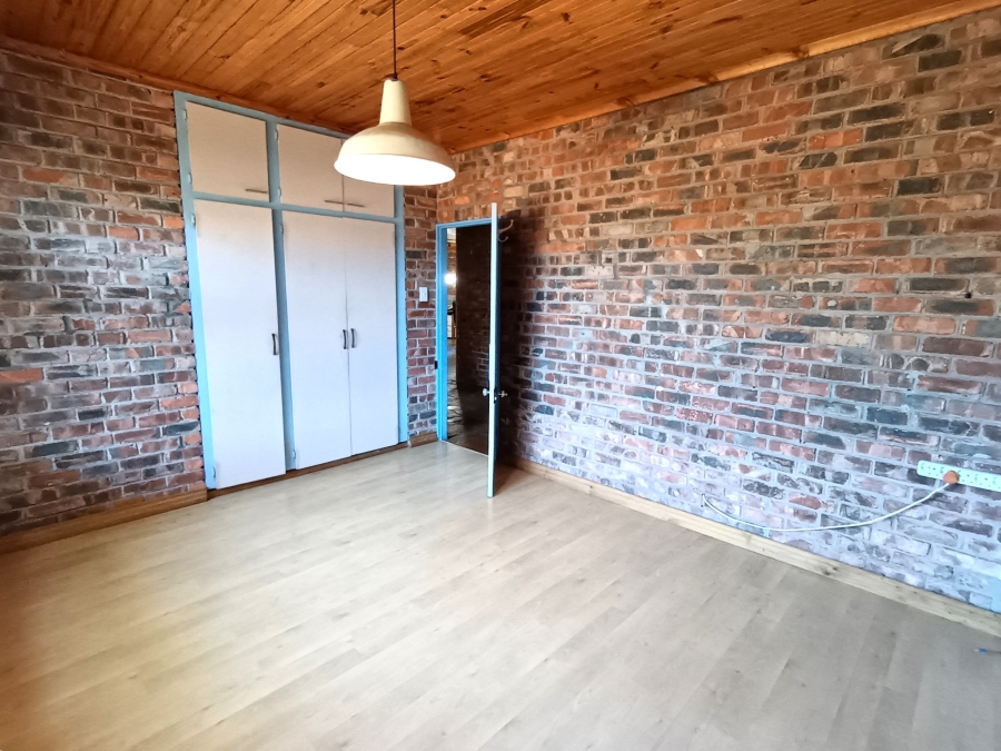 4 Bedroom Property for Sale in C Place Eastern Cape